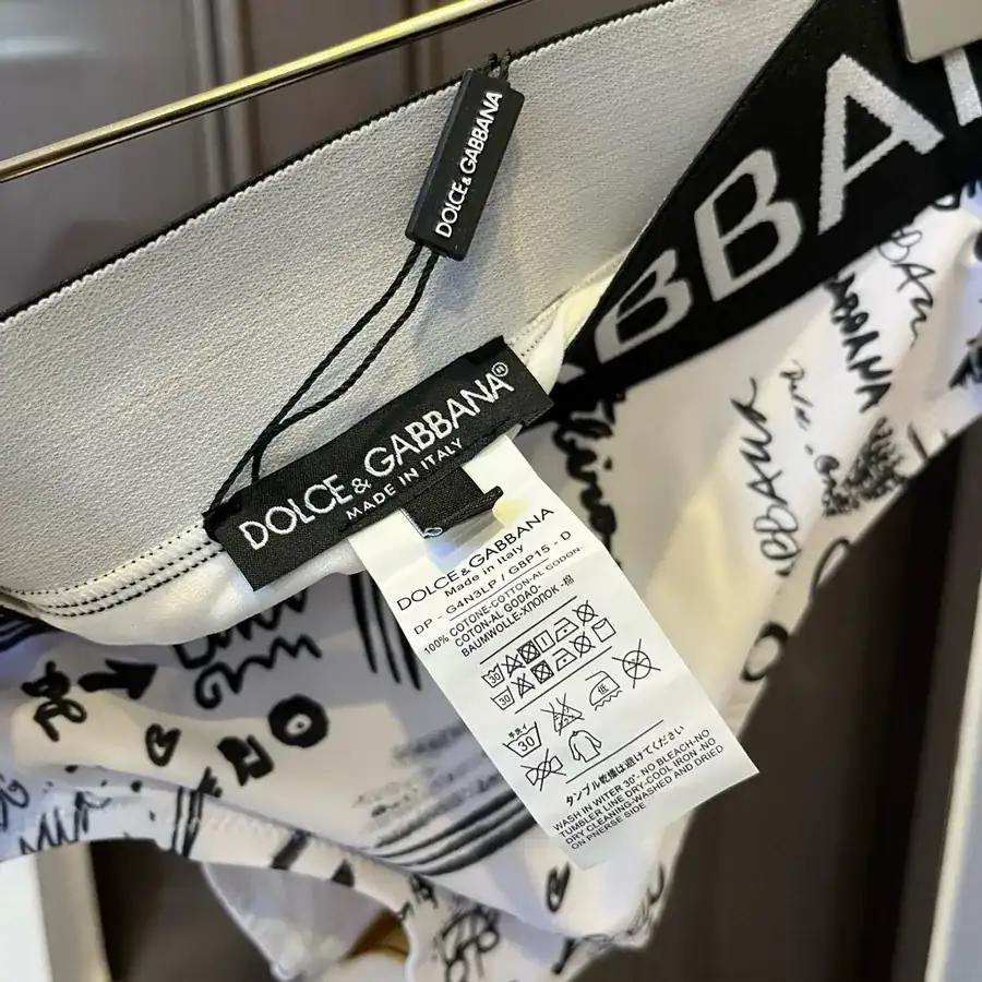 D&G Du Jia Banfen Swimsuit Set Trendy and Youthful