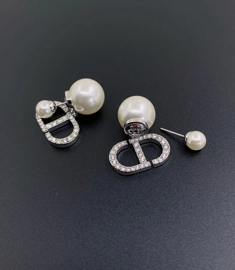 P50 D*OR Latest Silver Full Diamond CD Earrings