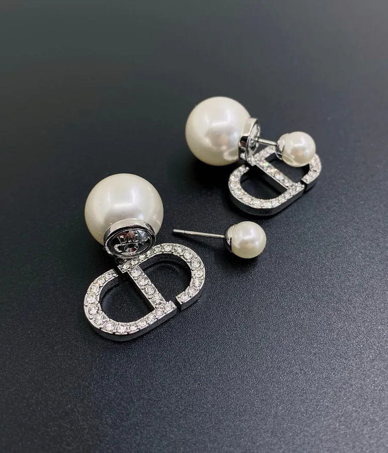 P50 D*OR Latest Silver Full Diamond CD Earrings
