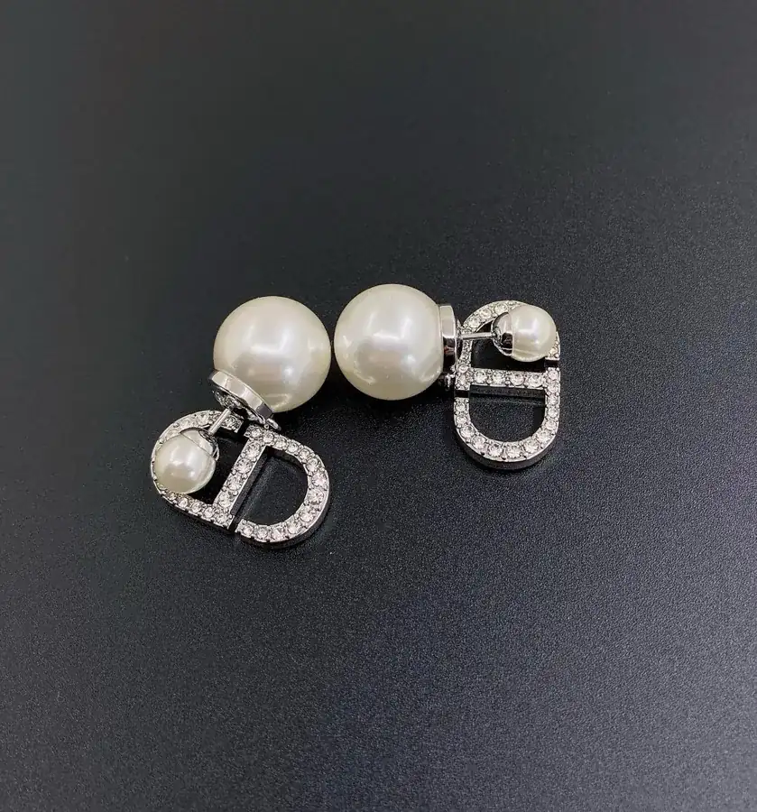 P50 D*OR Latest Silver Full Diamond CD Earrings