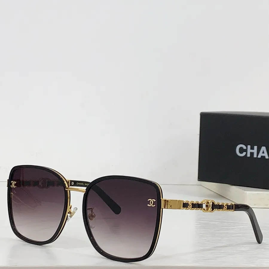 P135 CHANE Bucket Bag