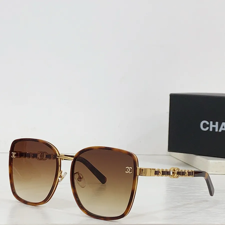 P135 CHANE Bucket Bag