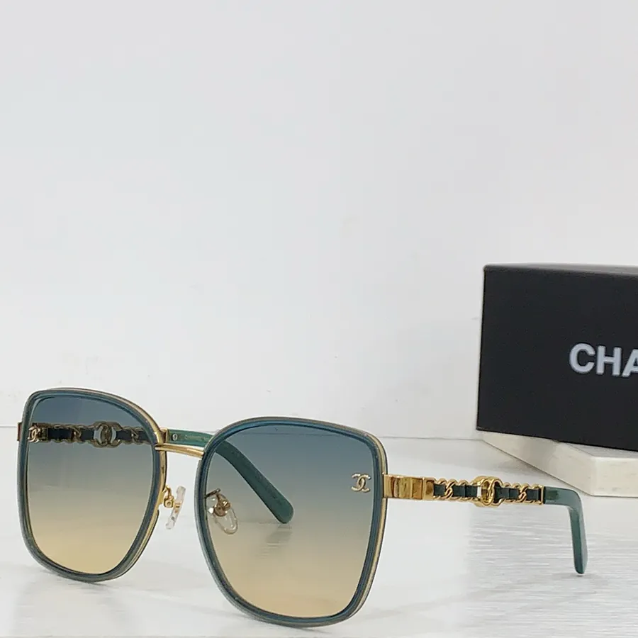 P135 CHANE Bucket Bag