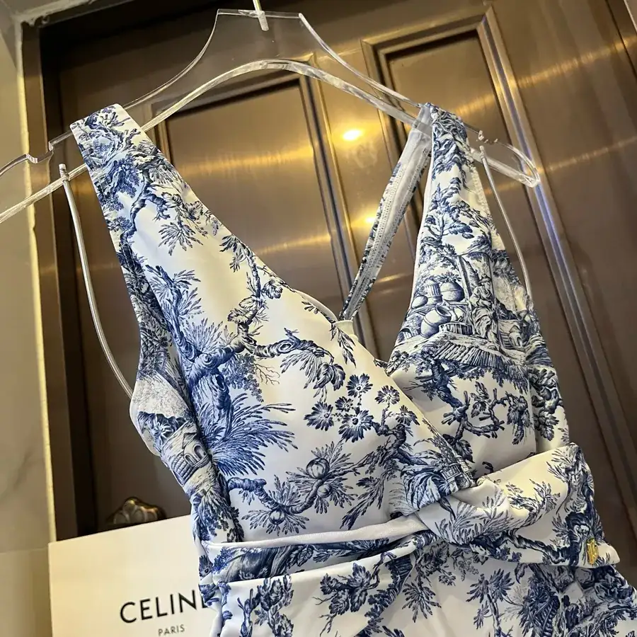 D&G Du Jia Banana New One Piece Swimsuit