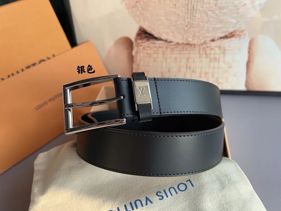 Vendome Belt in Calfskin Elegance and Sophistication