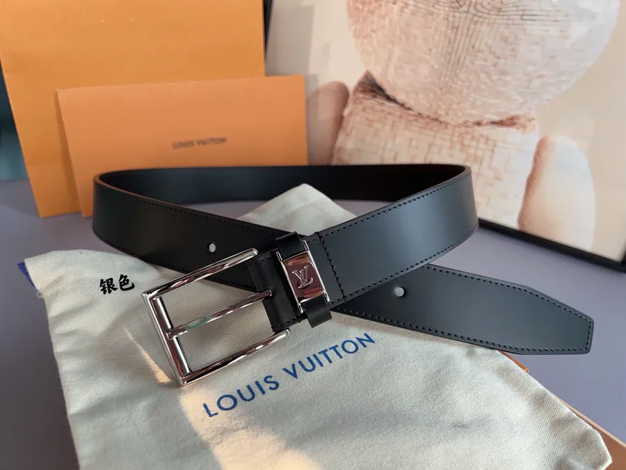 Vendome Belt in Calfskin Elegance and Sophistication