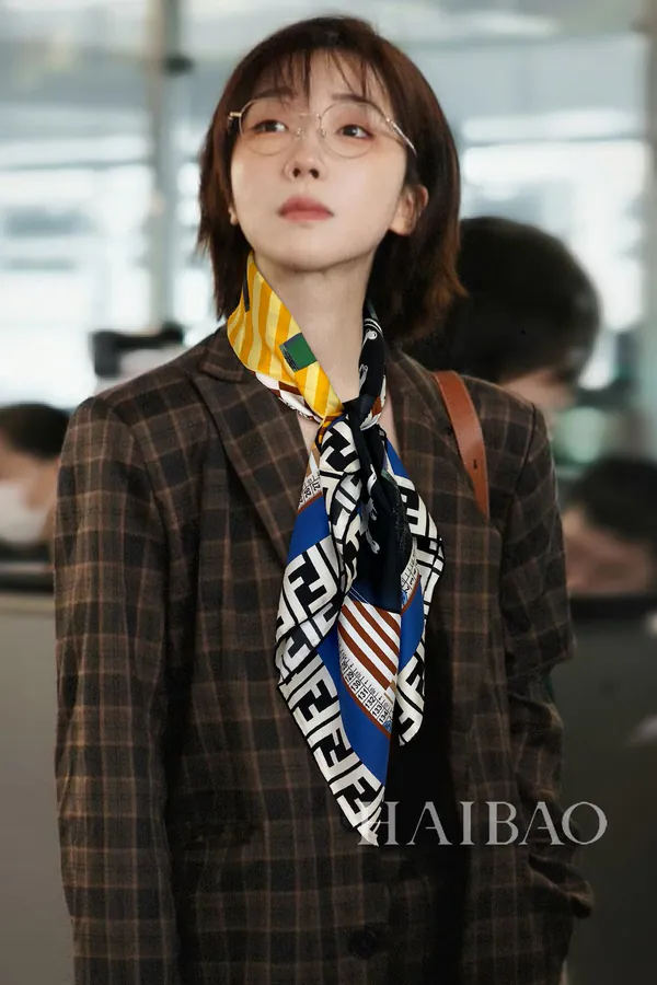 FF Tailor Square Scarf 90