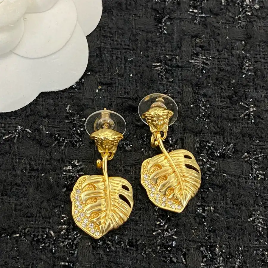 New Arrival Fanjia New Earrings