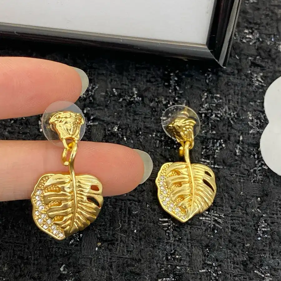 New Arrival Fanjia New Earrings