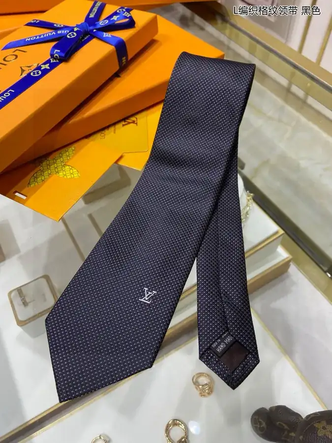 L Woven Pattern Tie for Men Diamonds V Tie