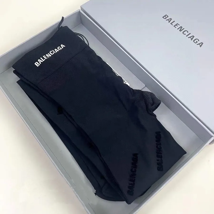 Parisian Luxury Logo Embroidered Tights with Box Set