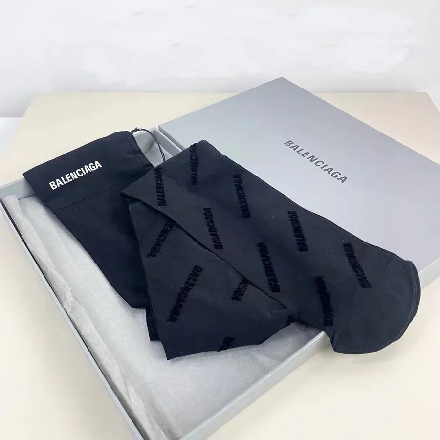 Parisian Luxury Logo Embroidered Tights with Box Set
