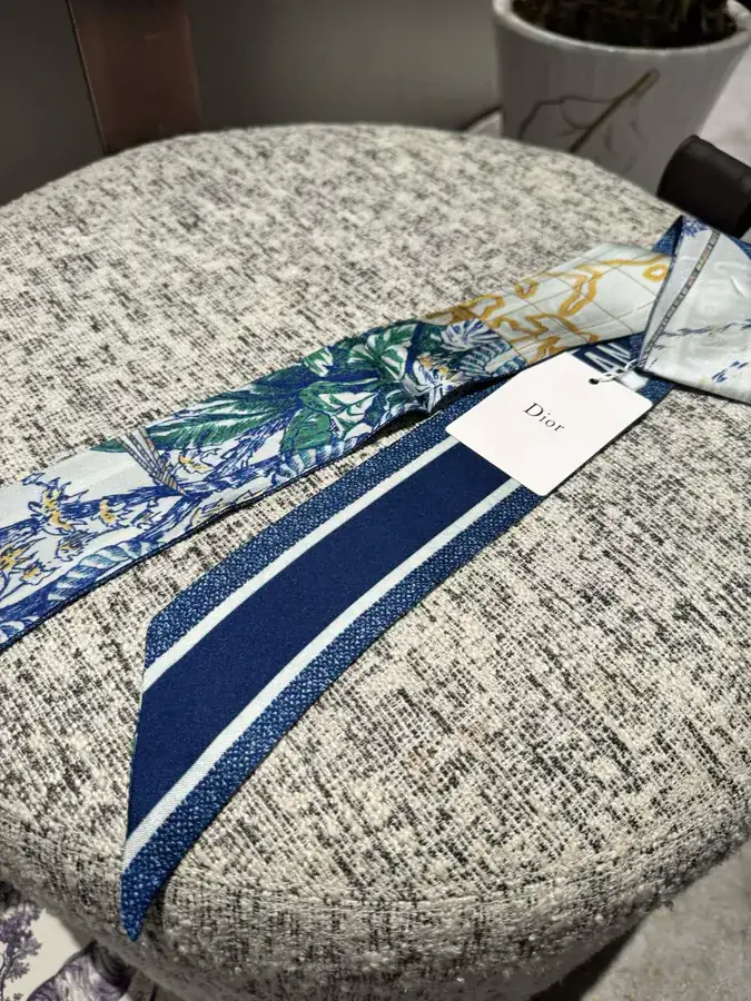 D House Silk Scarf Double Layered