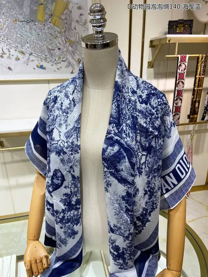 D Zoo Bubble Silk Scarf Tropical Rainforest Series