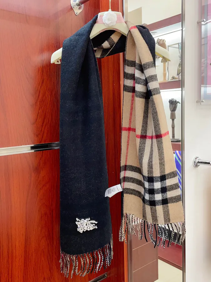 B Brand Stylish Luxury Cashmere Scarf