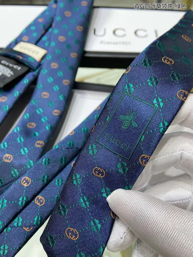 New P60 G Family Men's Tie Series Double G Clover Print Tie