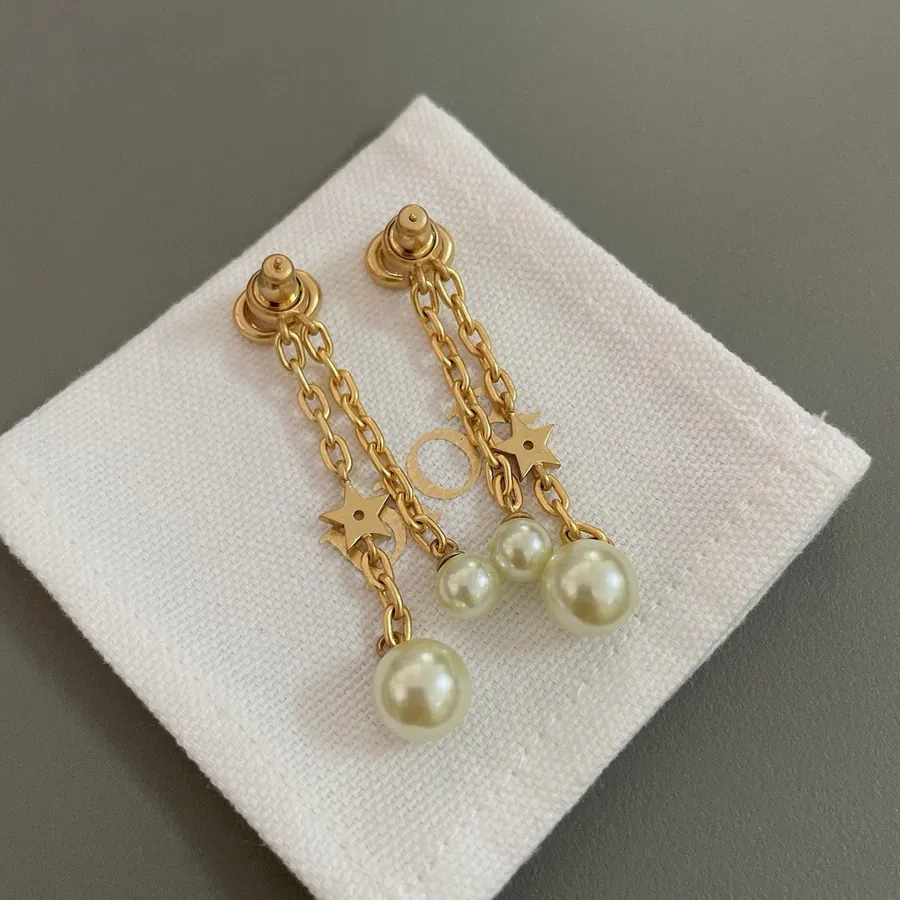 D Flowery Chain Earrings Elegant and Flattering