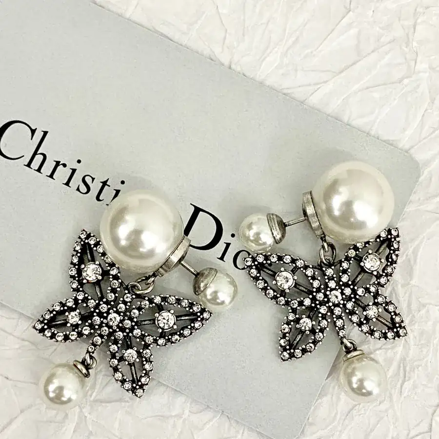 New D*or Butterfly with Pearls Stud Earrings