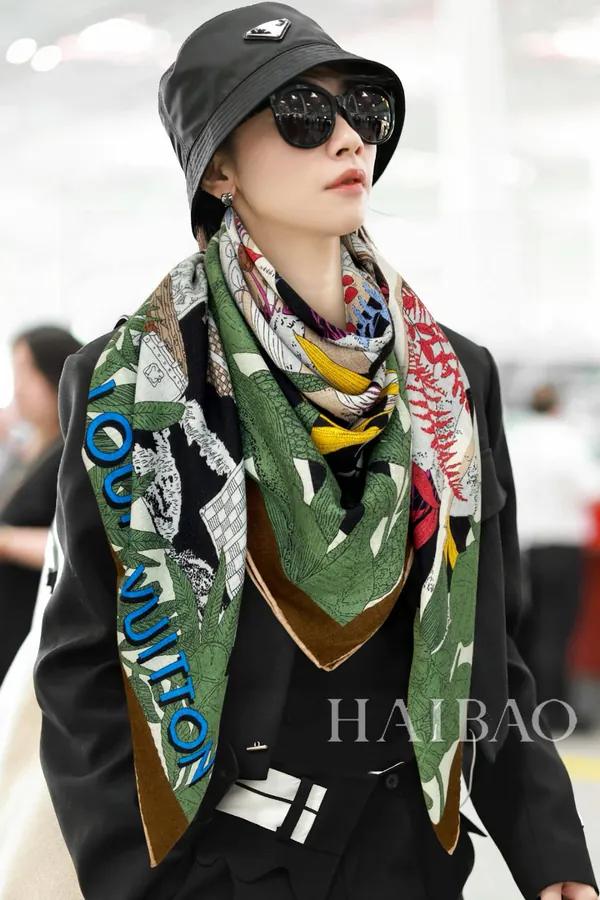 L Magic Forest 140 Cuff, Luxury Wool Scarf