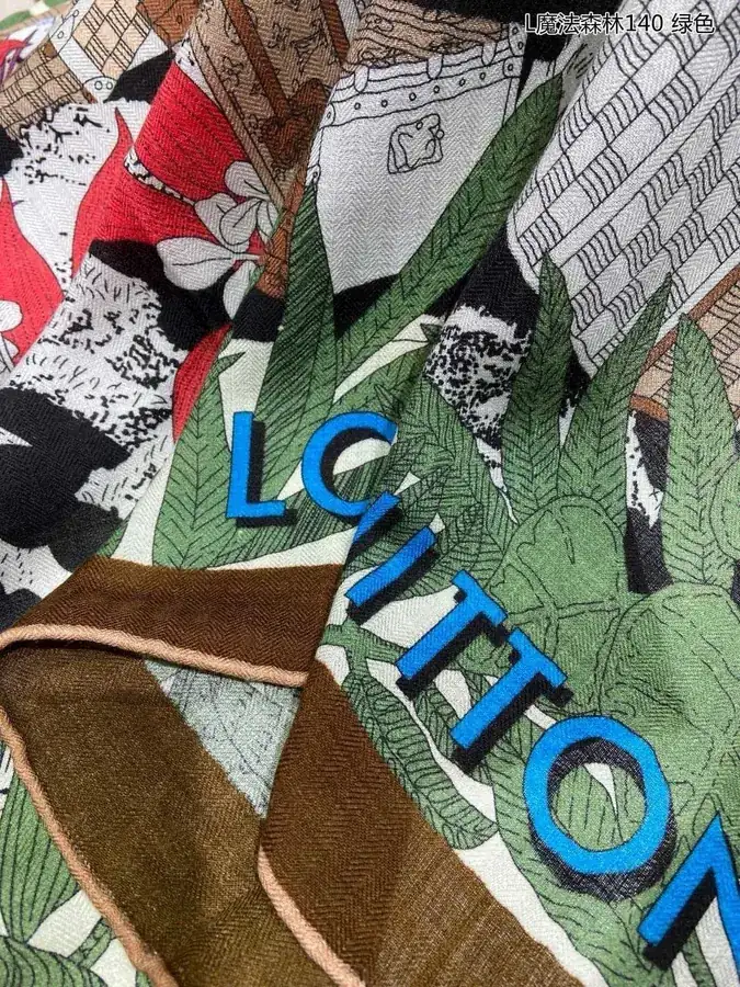 L Magic Forest 140 Cuff, Luxury Wool Scarf