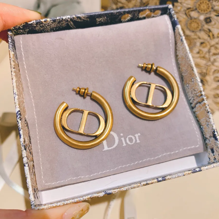 D*or CD Letter Gold Earring Retro Fashion