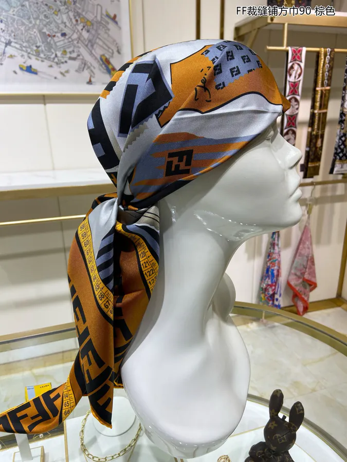FF Tailor Scarf 90