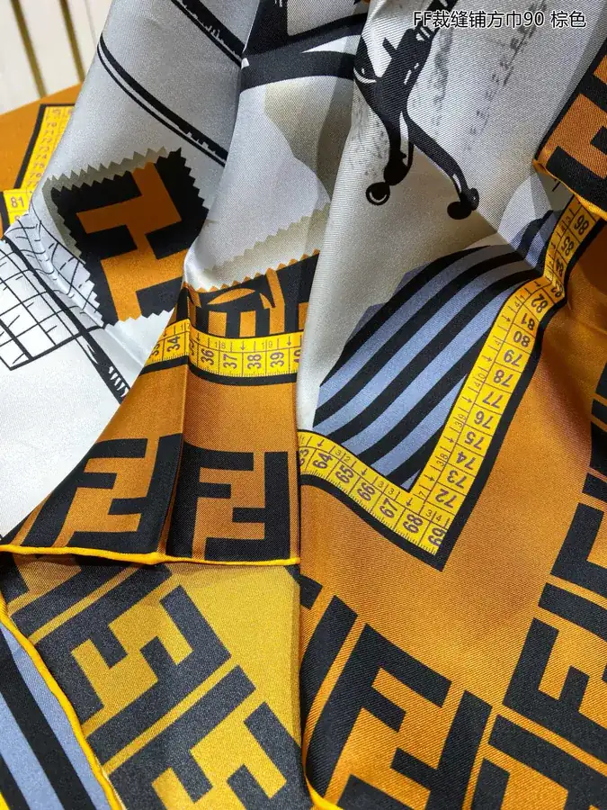 FF Tailor Scarf 90