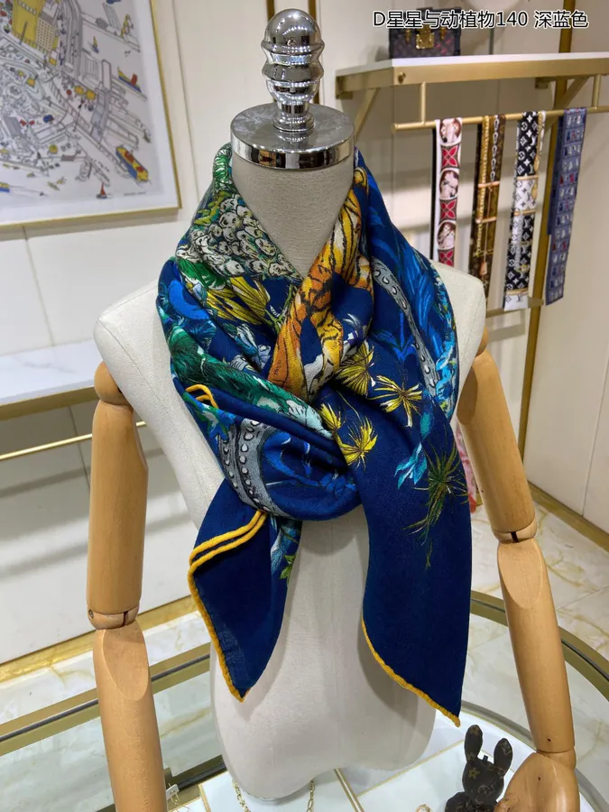 Luxury New Arrival D Stars and Animals 140cm Square Scarf