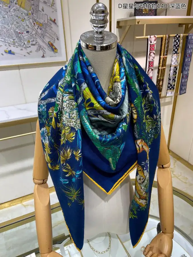 Luxury New Arrival D Stars and Animals 140cm Square Scarf