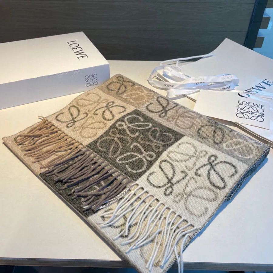 Ralph Lauren Classic Logo Style Scarf