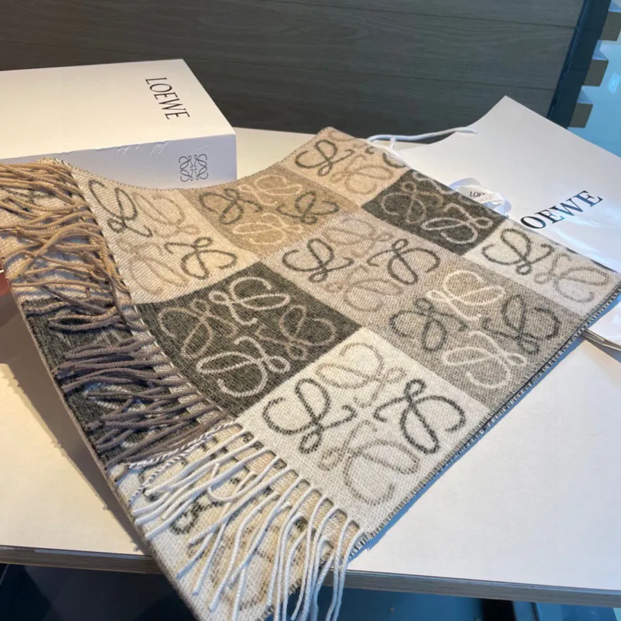 Ralph Lauren Classic Logo Style Scarf