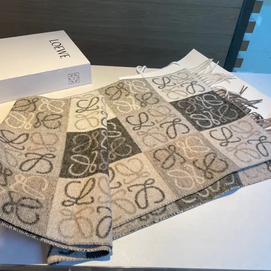 Ralph Lauren Classic Logo Style Scarf