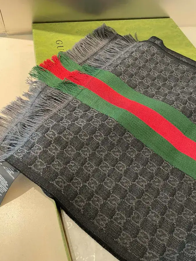 G Family Classic Men's Scarf