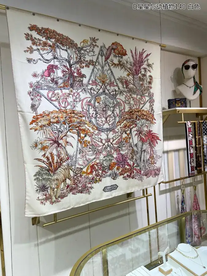 Luxury Cashmere Scarf D Stars & Animals 140