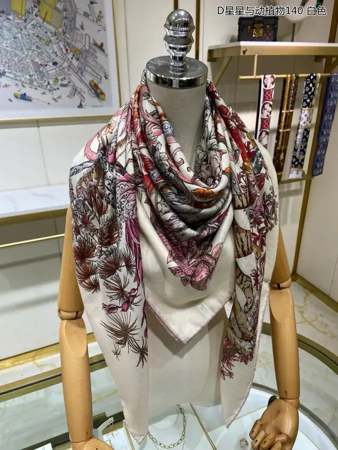 Luxury Cashmere Scarf D Stars & Animals 140