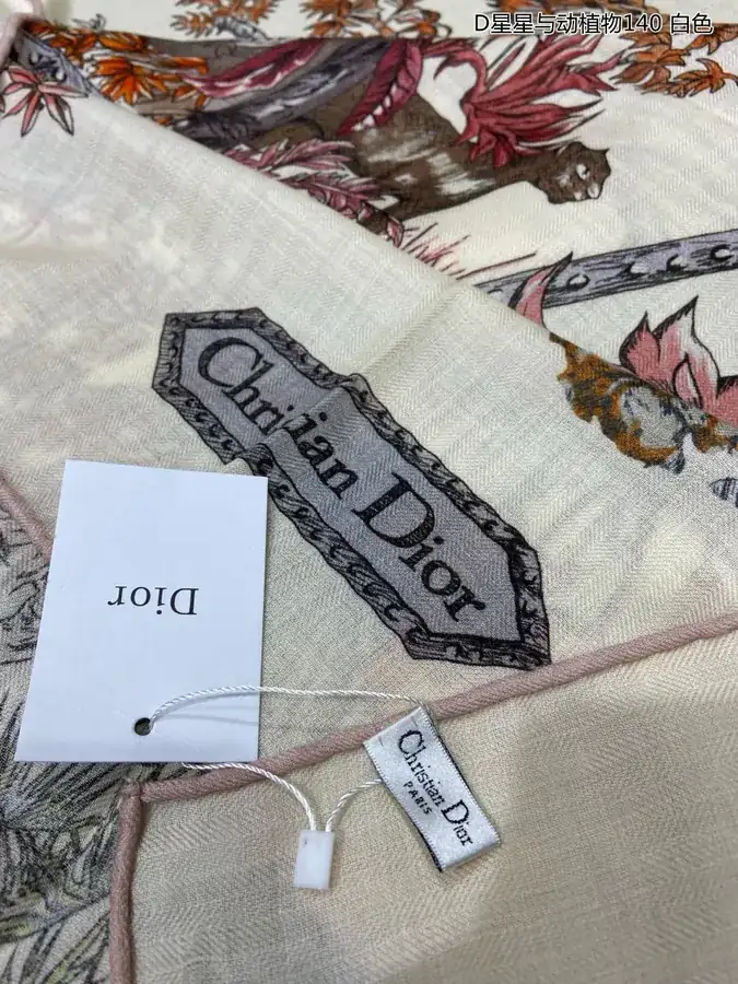 Luxury Cashmere Scarf D Stars & Animals 140