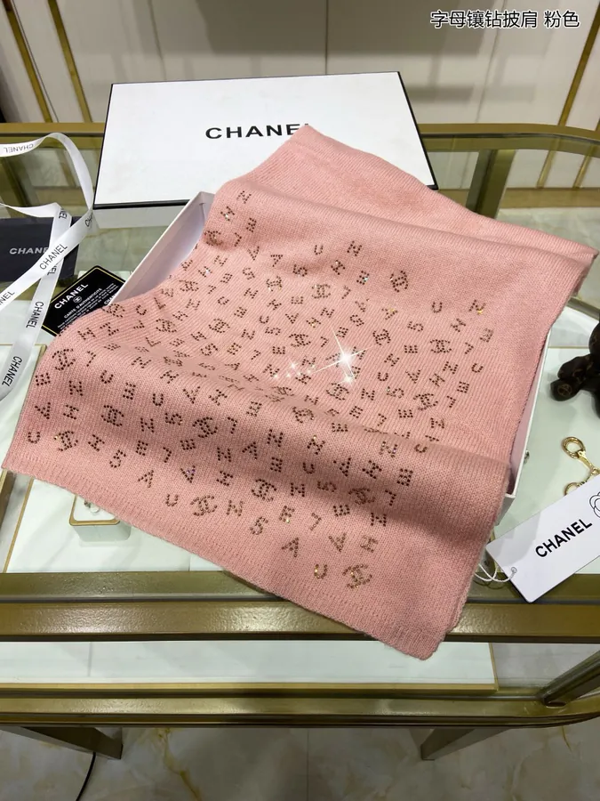 Luxurious and Elegant P230 Lettering Diamond Shawl