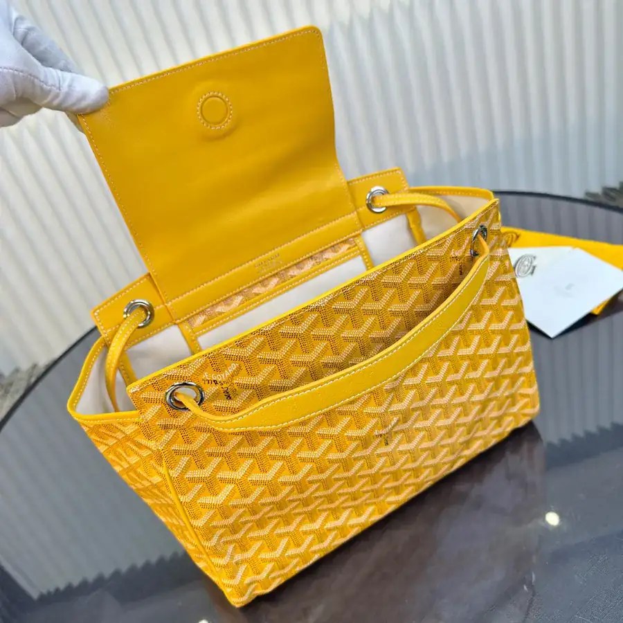 Rouette Bucket Bag
