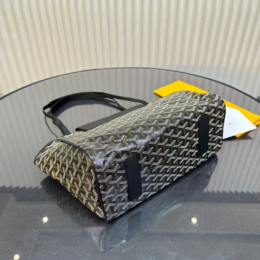 Rouette Bucket Bag Modular Design