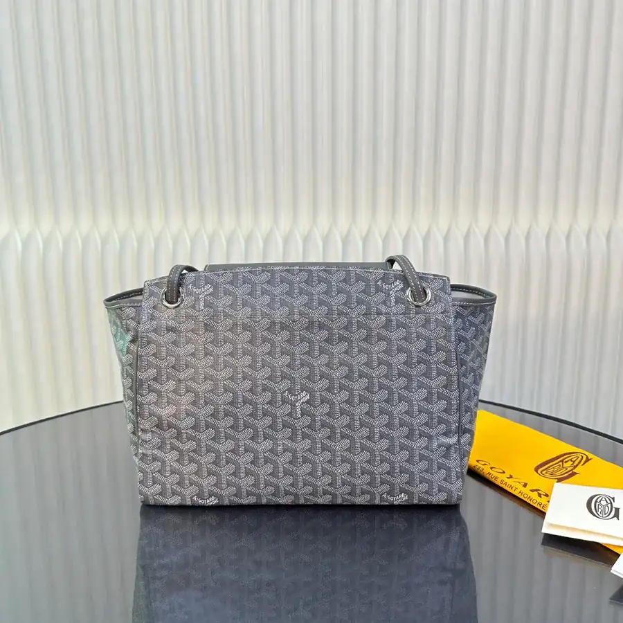 Rouette Bucket Bag