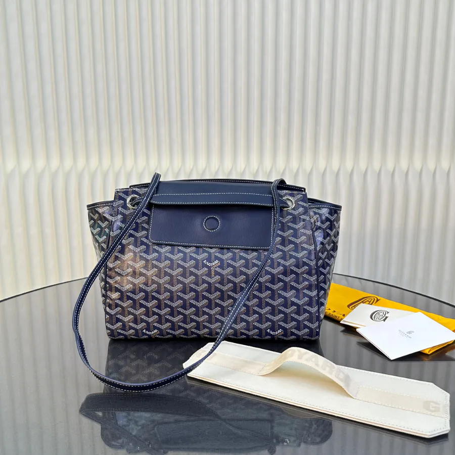 Rouette Bucket Bag