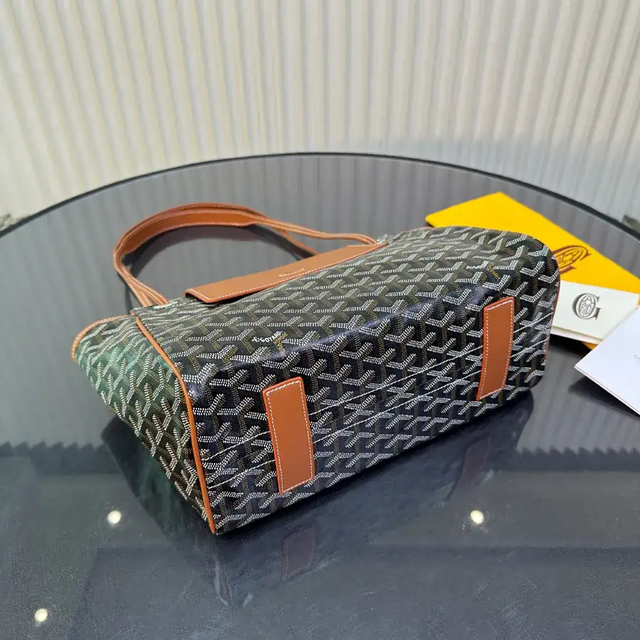 Rouette Bucket Bag Modular Design