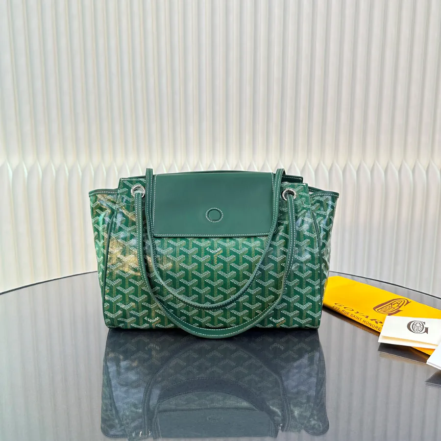 Rouette Bucket Bag A Versatile and Timeless Design