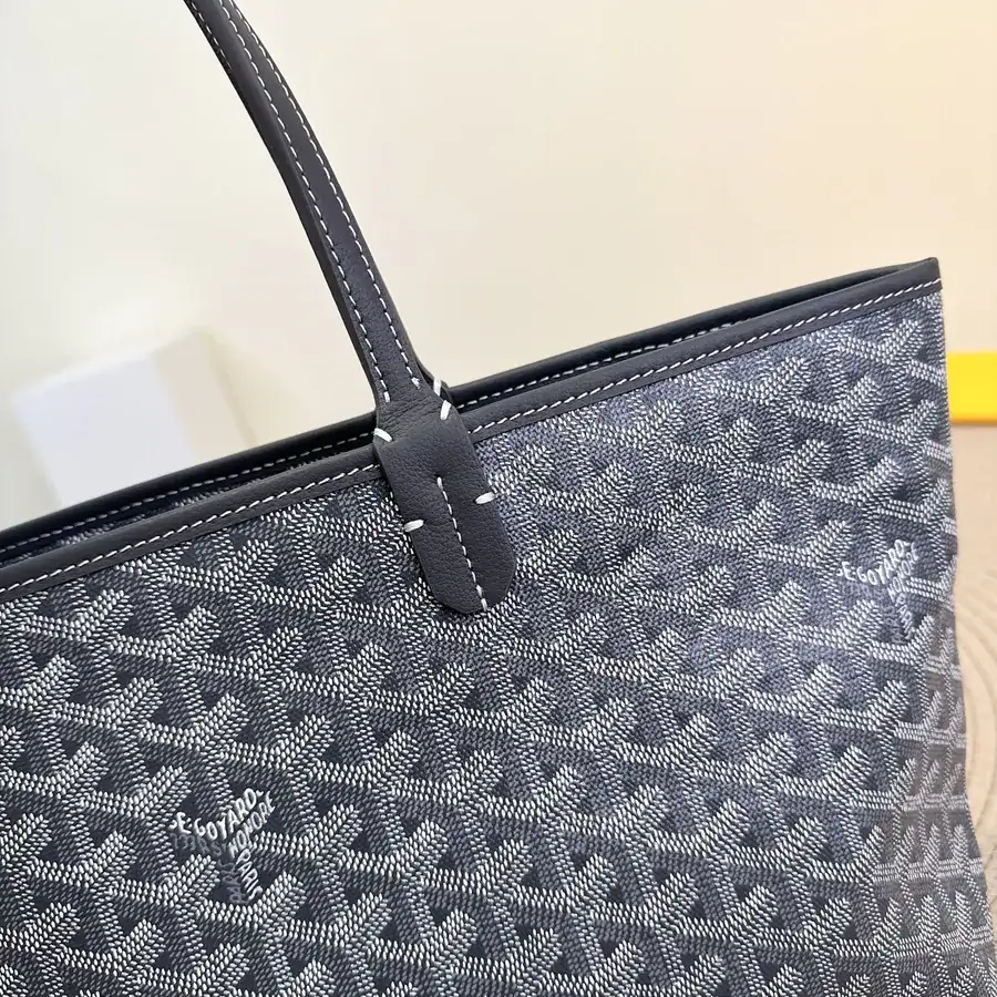 New Upgraded Artois Zip Tote Small Size