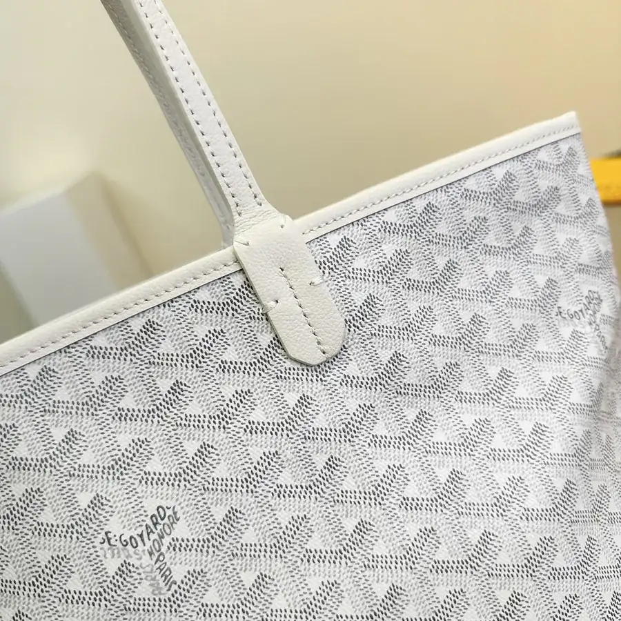 New Upgraded Artois Zip Tote Mini