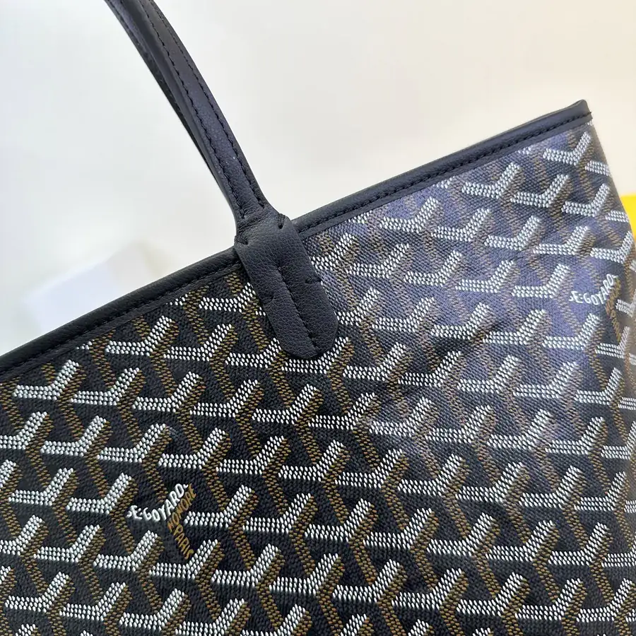 New Upgraded Artois Zip Tote Mini