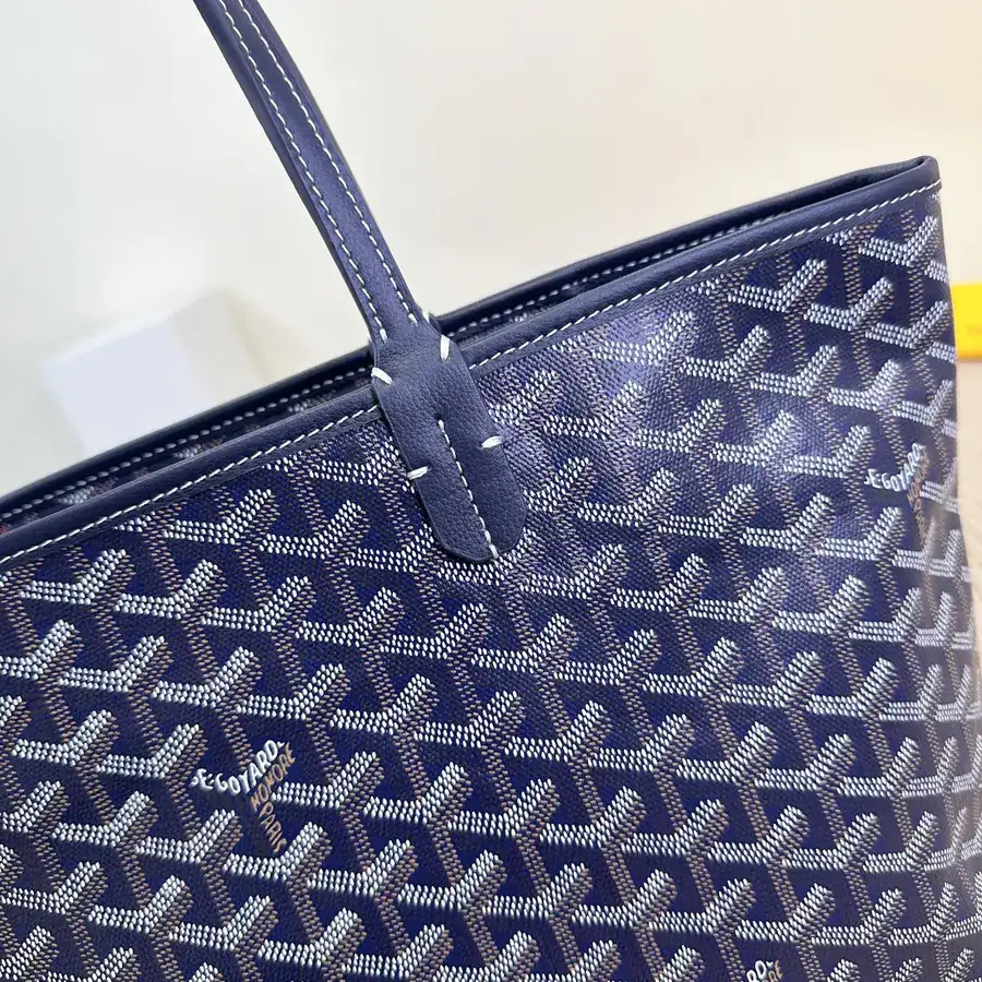 New Upgraded Artois Zip Tote Mini