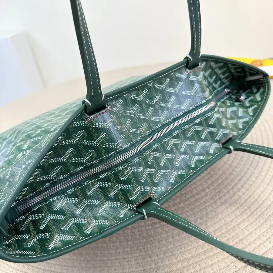 Artois Zip Top Hobo Tote Small