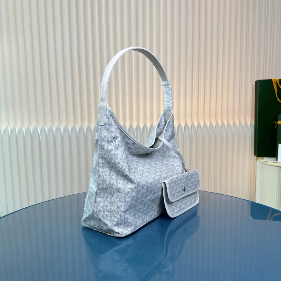 Goyard Bohème Hobo Bag Lightweight and Versatile