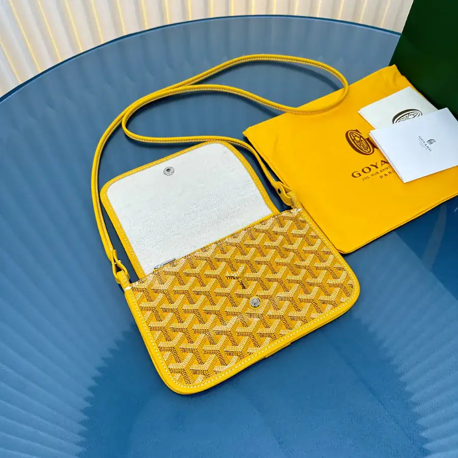 Plumet Envelope Bag